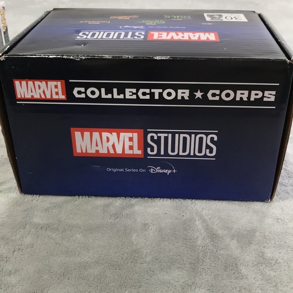 Marvel Collector Corps Funko Pop Disney + Collector Box 2Tees !!! - Picture 14 of 14